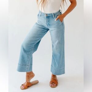 KanCan Wide Leg High Rise Cropped Jeans Size 29